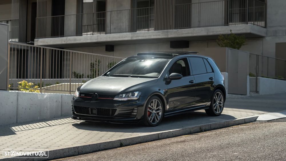 VW Golf 2.0 TSi GTi DSG Performance - 2