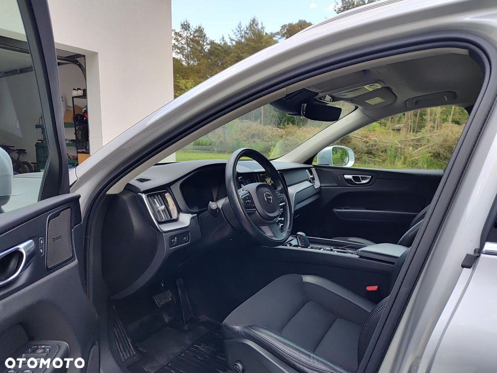 Volvo XC 60 B5 B AWD Momentum Pro - 7