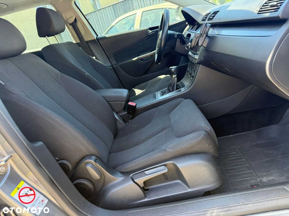 Volkswagen Passat - 6