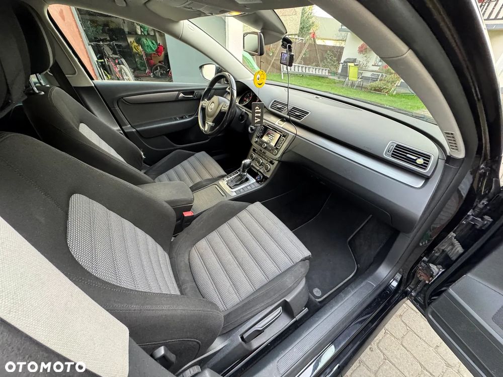 Volkswagen Passat 2.0 TDI 4Mot Highline DSG - 25