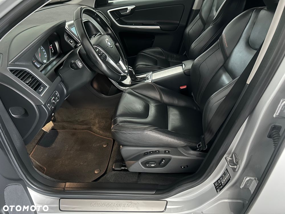 Volvo XC 60 D3 Geartronic Momentum - 15