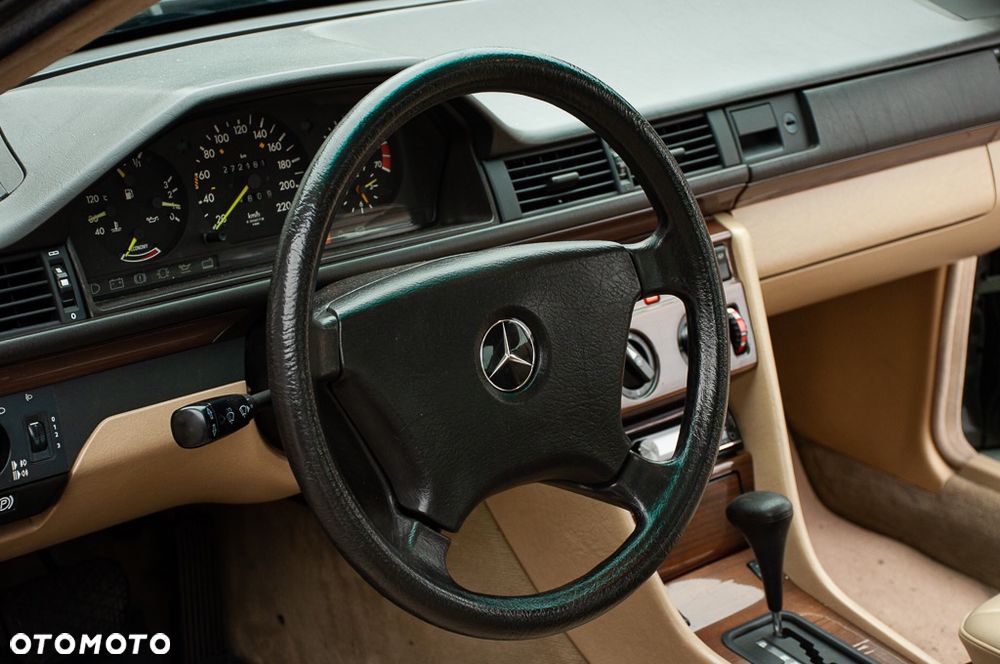 Mercedes-Benz W124 (1984-1993) - 12