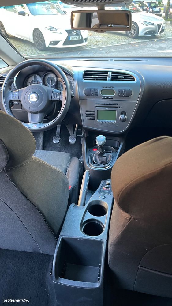 SEAT Leon 2.0 TDI FR - 11