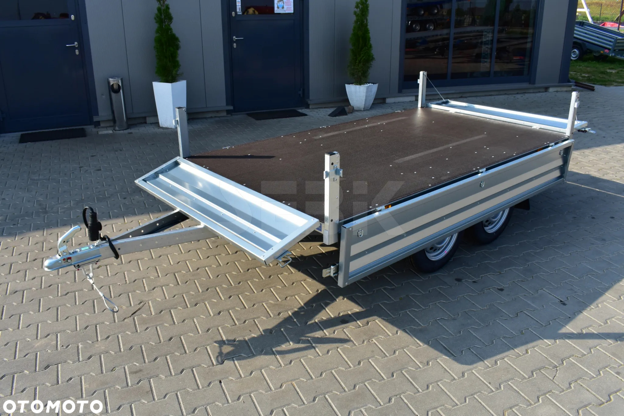 Brenderup HIT SUPER PRZYCZEPA 3251 T 250 x 142 cm. OTWIERANE WSZYSTKIE BURTY - 6