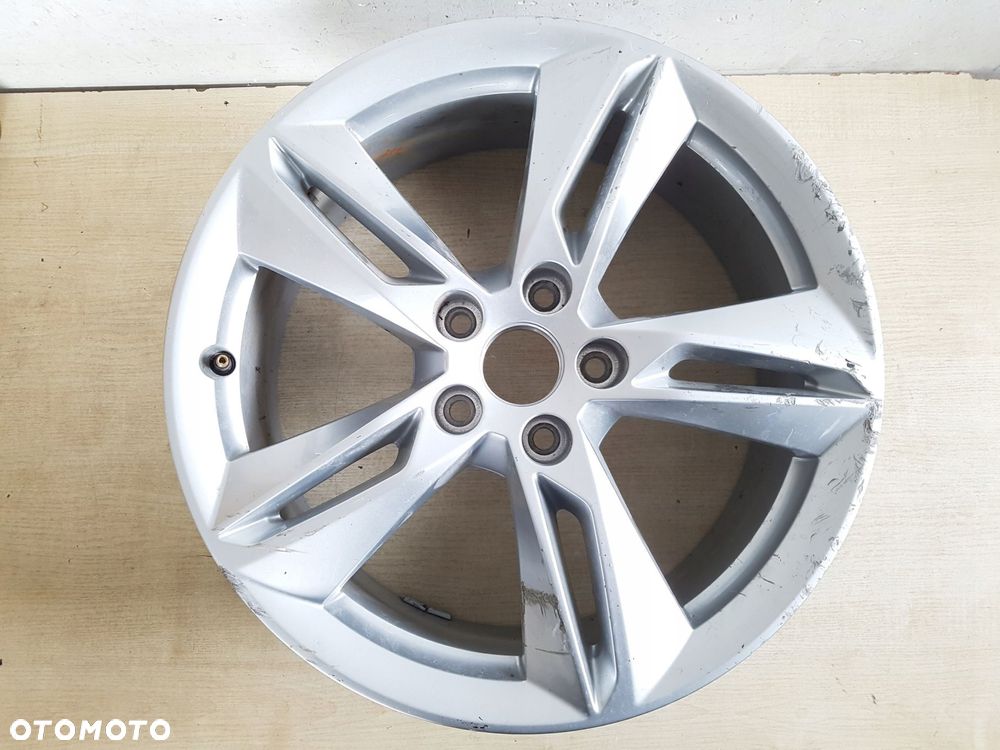 audi q3 08-17 felga aluminiowa 18 cali et 43 8u0601025ag - 1