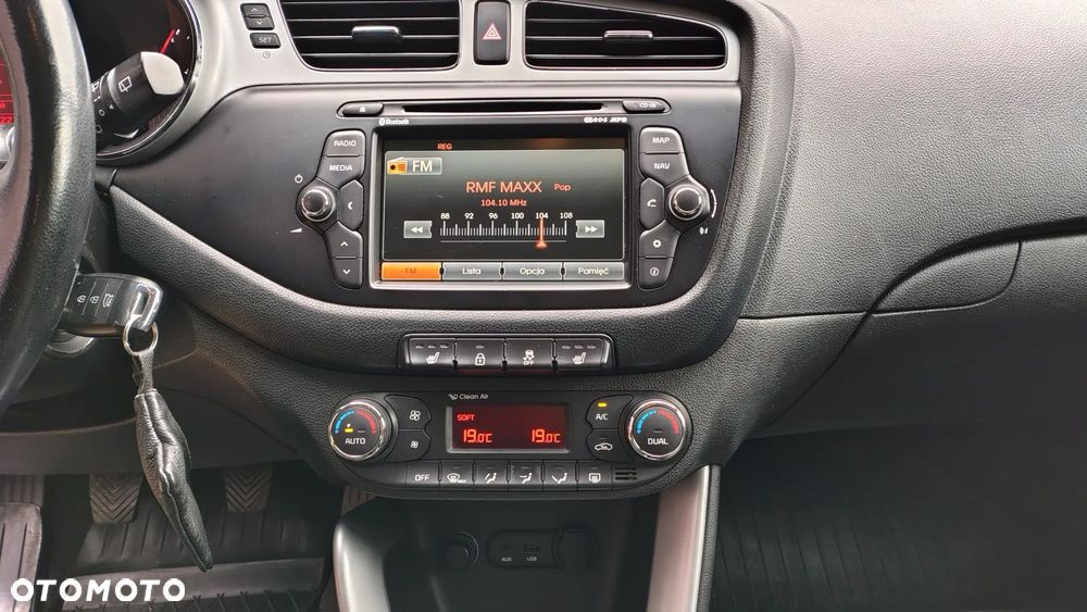 Kia Ceed 1.6 CRDi 128 Dream Team Edition - 12