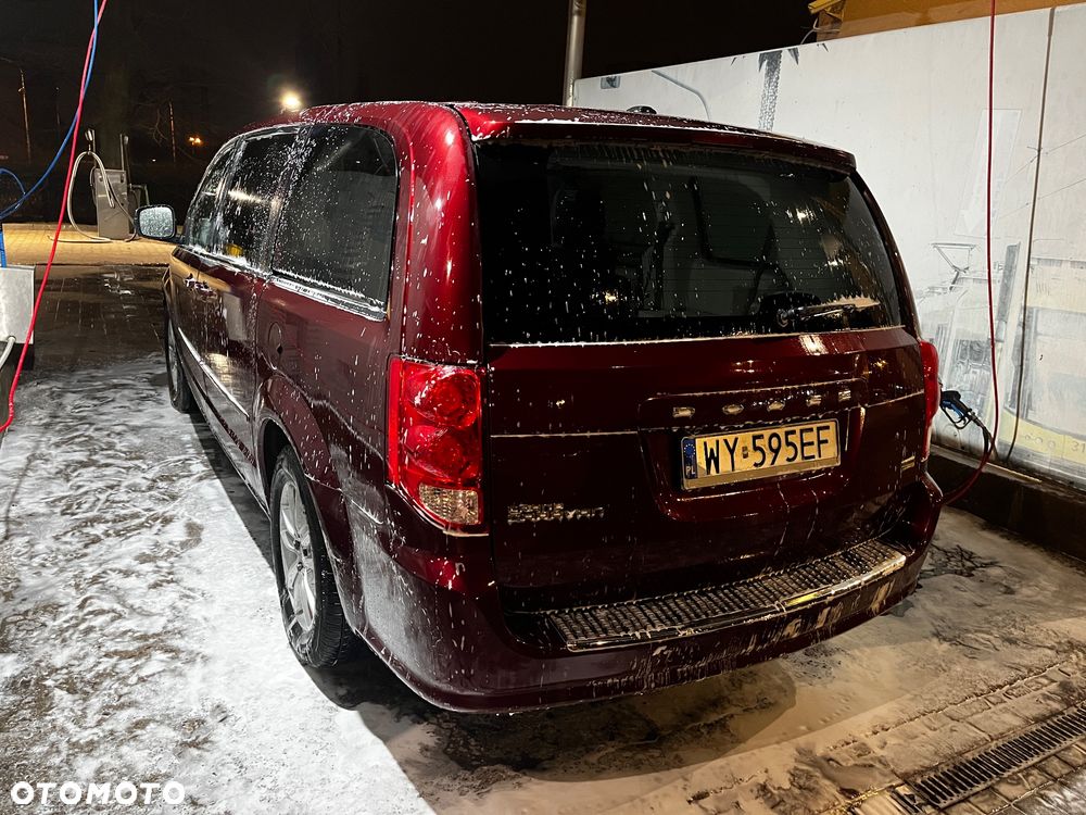 Dodge Grand Caravan - 21