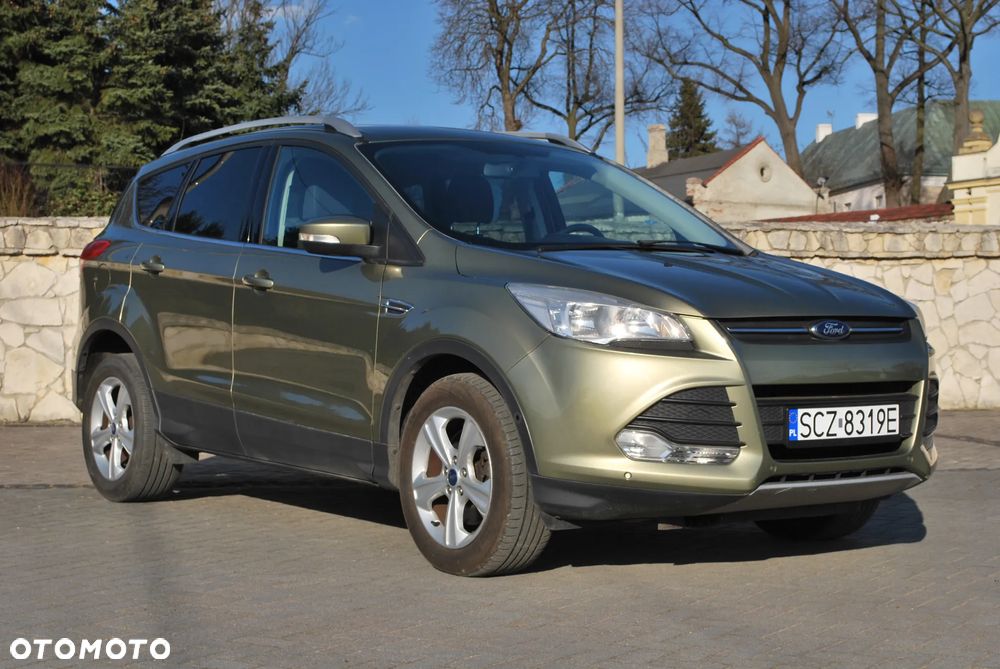 Ford Kuga 2.0 TDCi 2x4 Titanium - 11