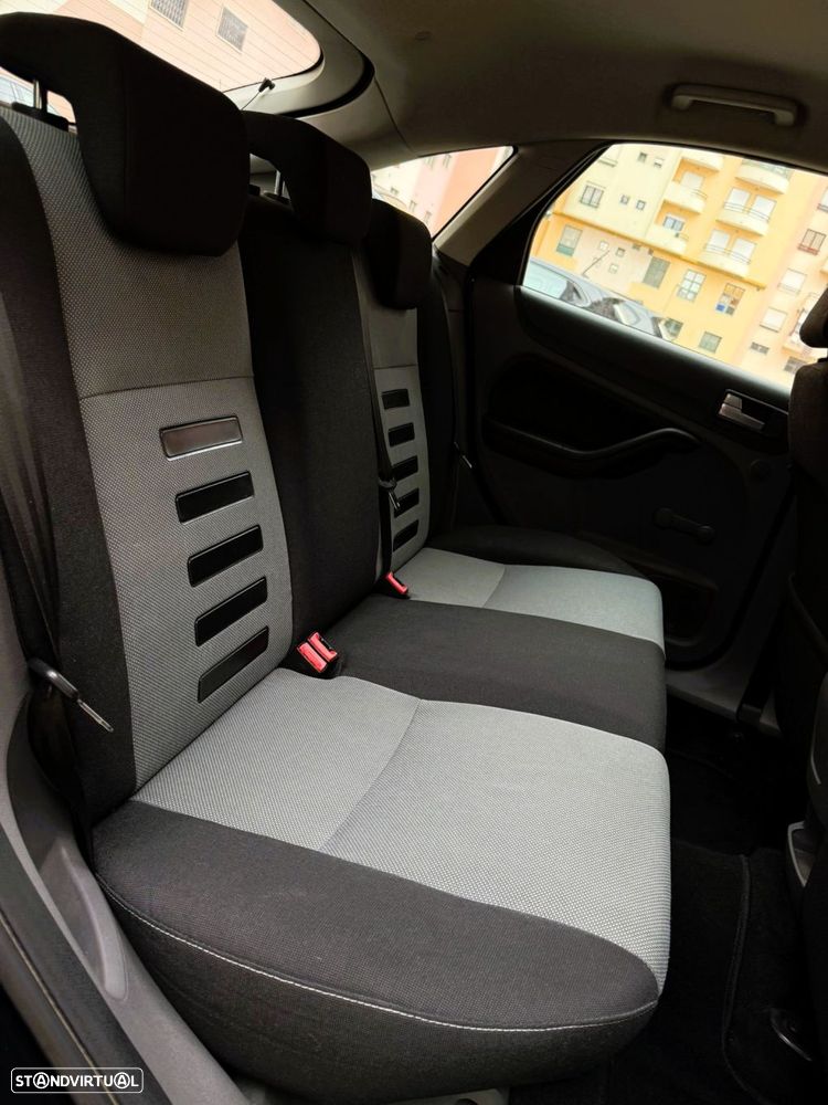 Ford Focus 1.6 TDCi ECOnetic - 20