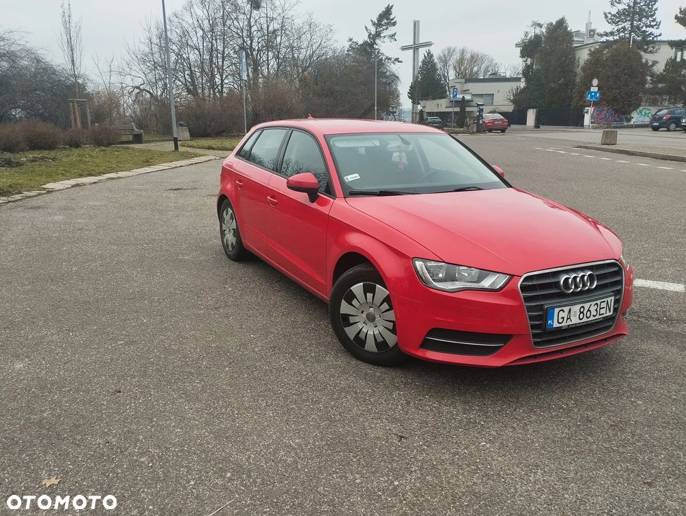Audi A3 Sportback 1.6 TDI Ambiente - 5