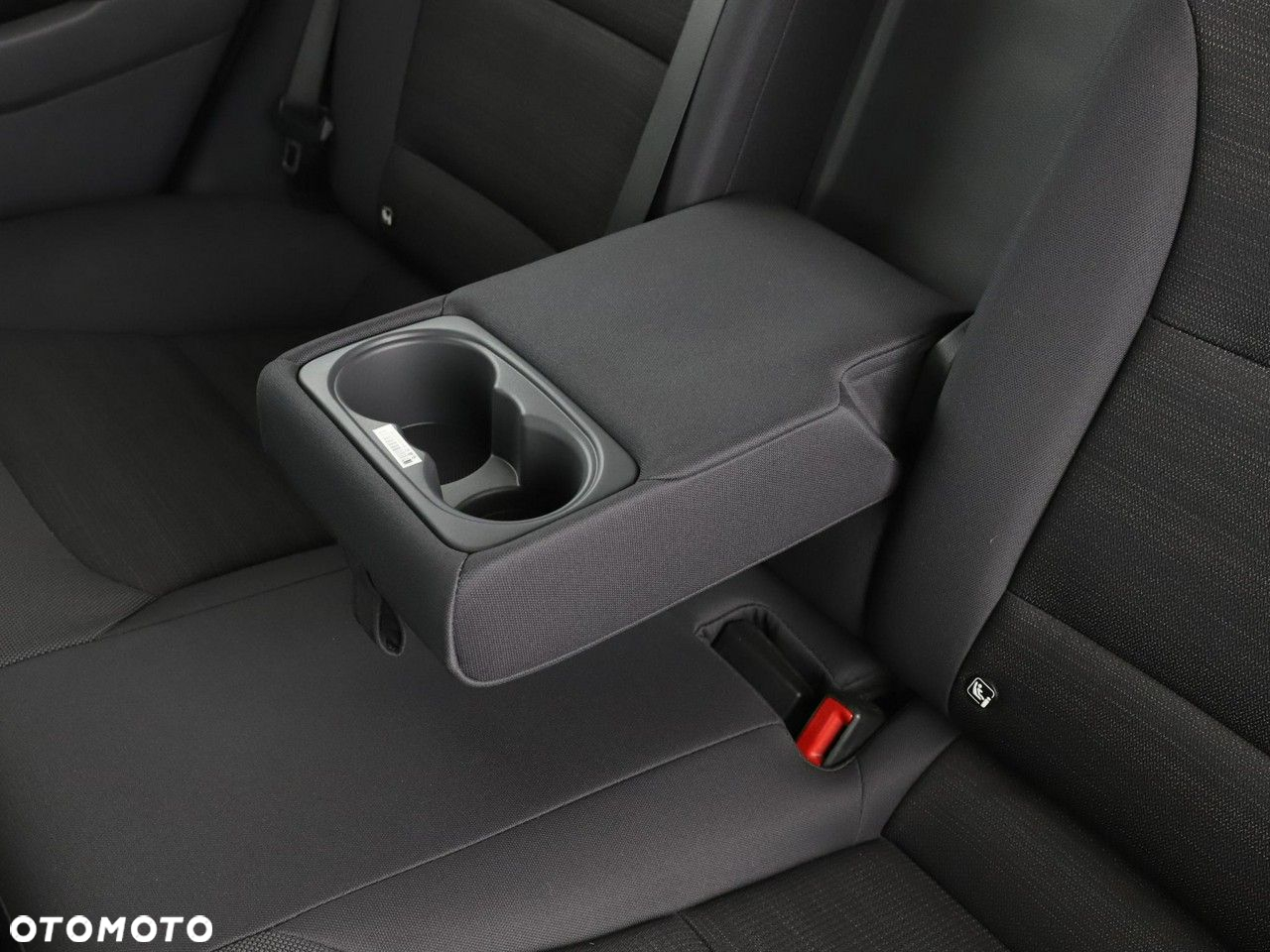 Hyundai IONIQ - 32