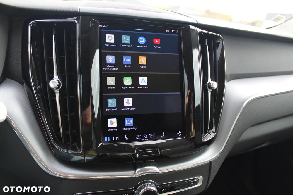 Volvo XC 60 B4 D AWD Geartronic Momentum Pro - 27