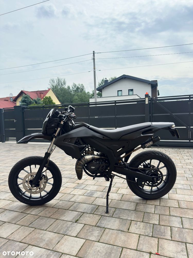 Aprilia SX - 5
