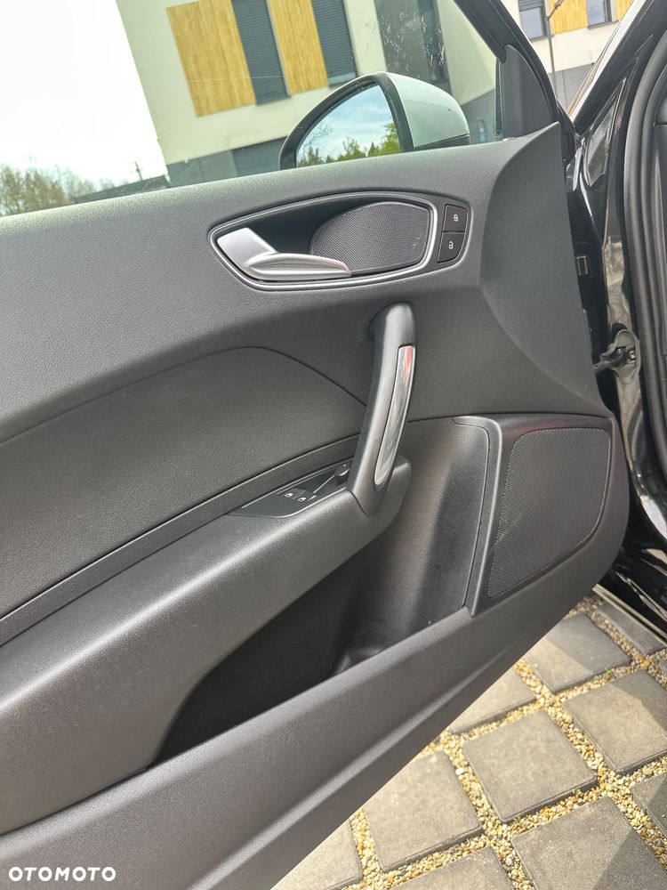 Audi A1 3-drzwiowe 1.6 TDI S line edition - 9