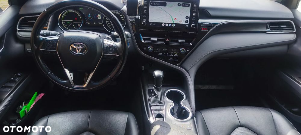Toyota Camry - 14