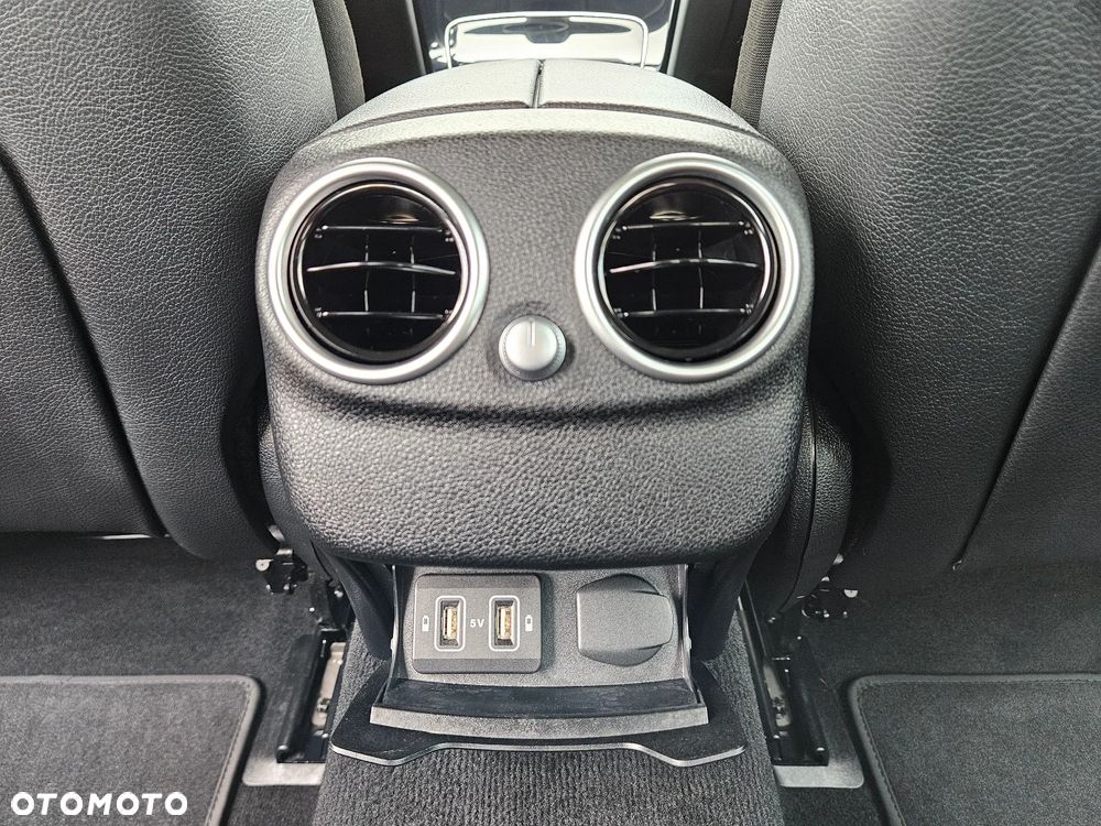 Mercedes-Benz Klasa C 160 Business Edition 9G-TRONIC - 30