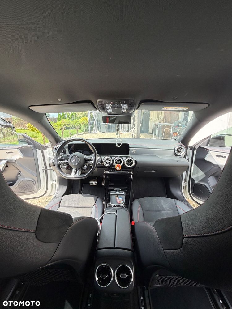 Mercedes-Benz CLA AMG 35 4-Matic 7G-DCT - 13