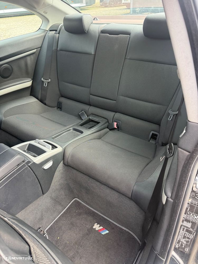 BMW 320 d Coupe Auto - 11
