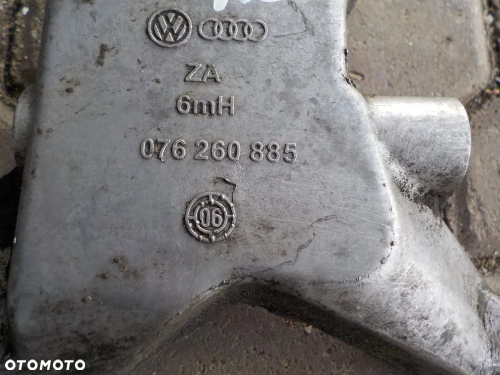 CRAFTER 2.5TDI ŁAPA SPRĘŻARKI KLIMATYZACJI 076260885 - 2