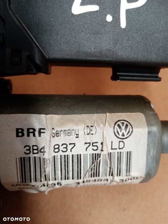 Silniczek szyby lewy przód VW Passat B5 3B4837751LD - 3