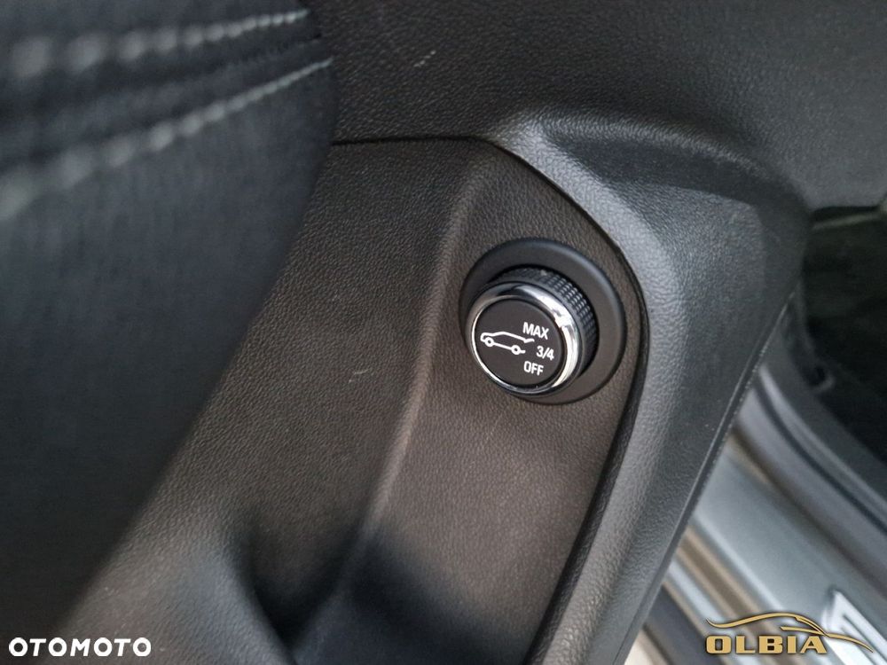 Opel Insignia - 25