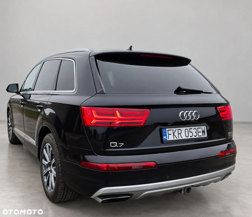 Audi Q7 3.0 TFSI Quattro Tiptr - 9
