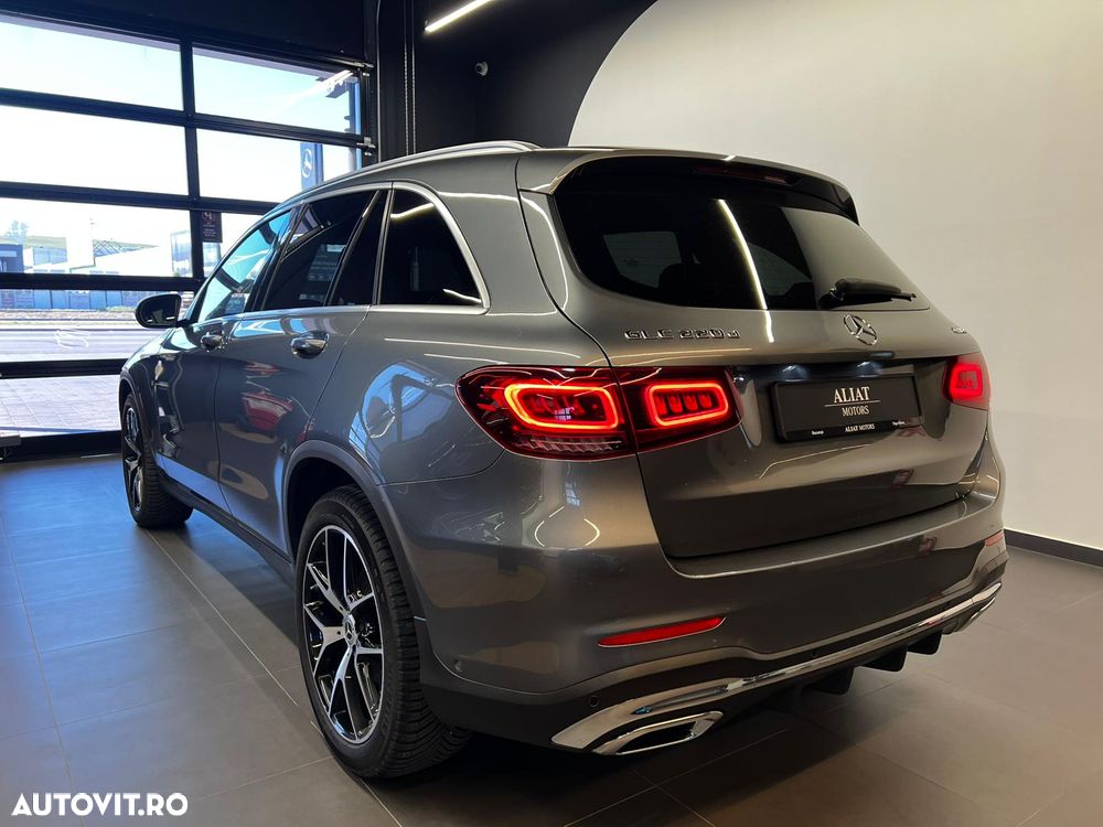 Mercedes-Benz GLC 220 d 4MATIC 9G-TRONIC AMG Line - 3