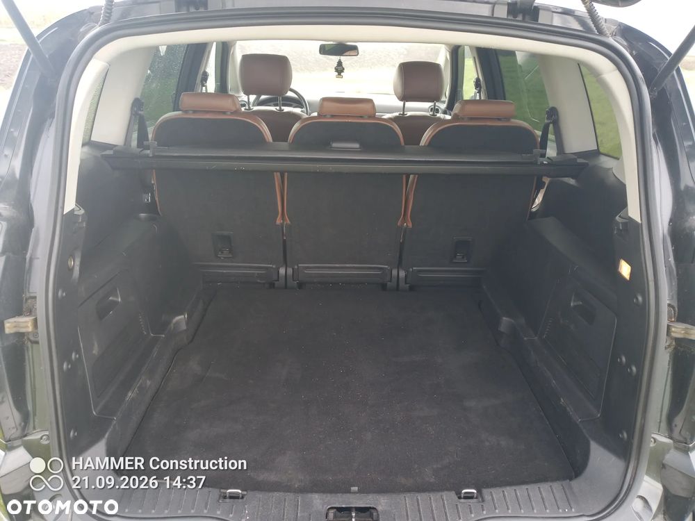 Ford S-Max - 9