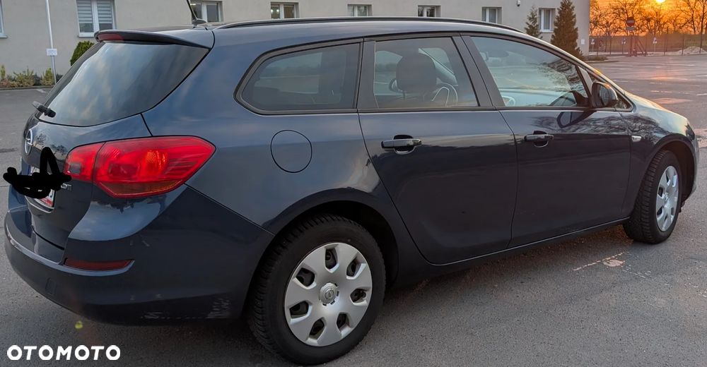 Opel Astra 1.7 CDTI DPF - 10