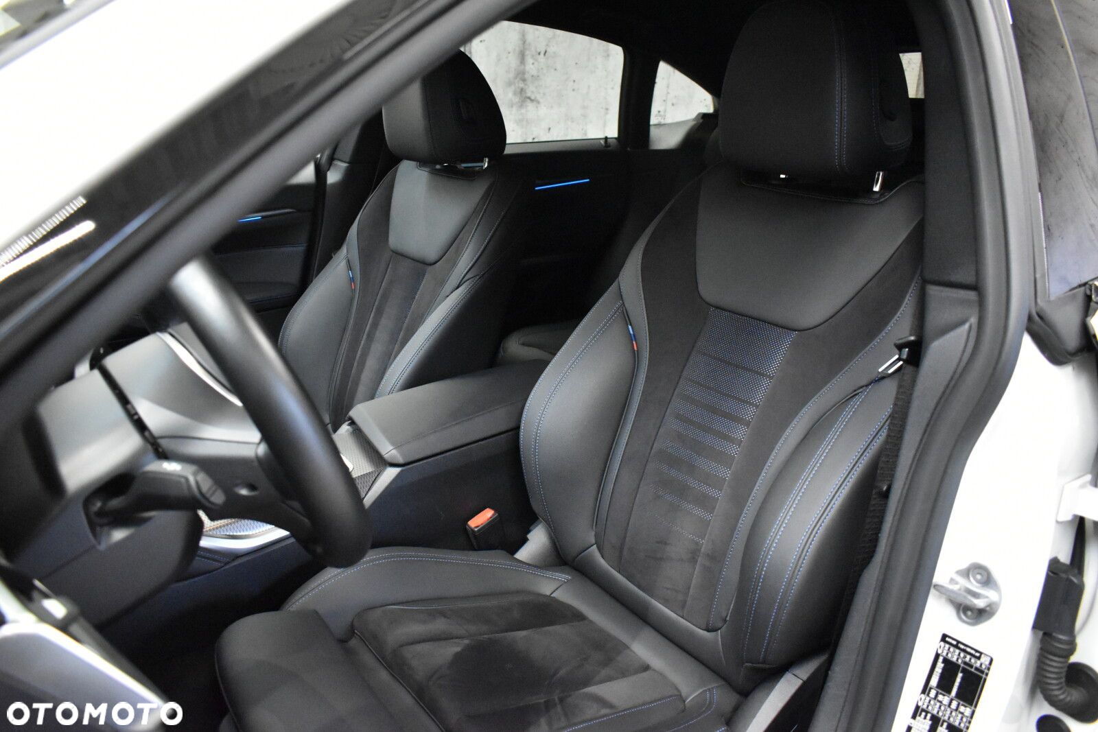 BMW i4 - 9
