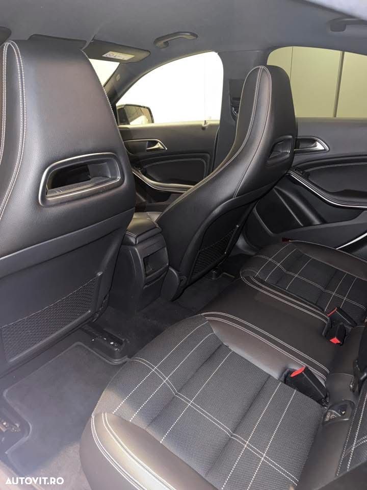 Mercedes-Benz CLA 220 d 7G-DCT AMG Line - 4