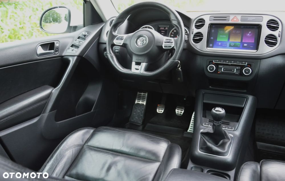 Volkswagen Tiguan - 16