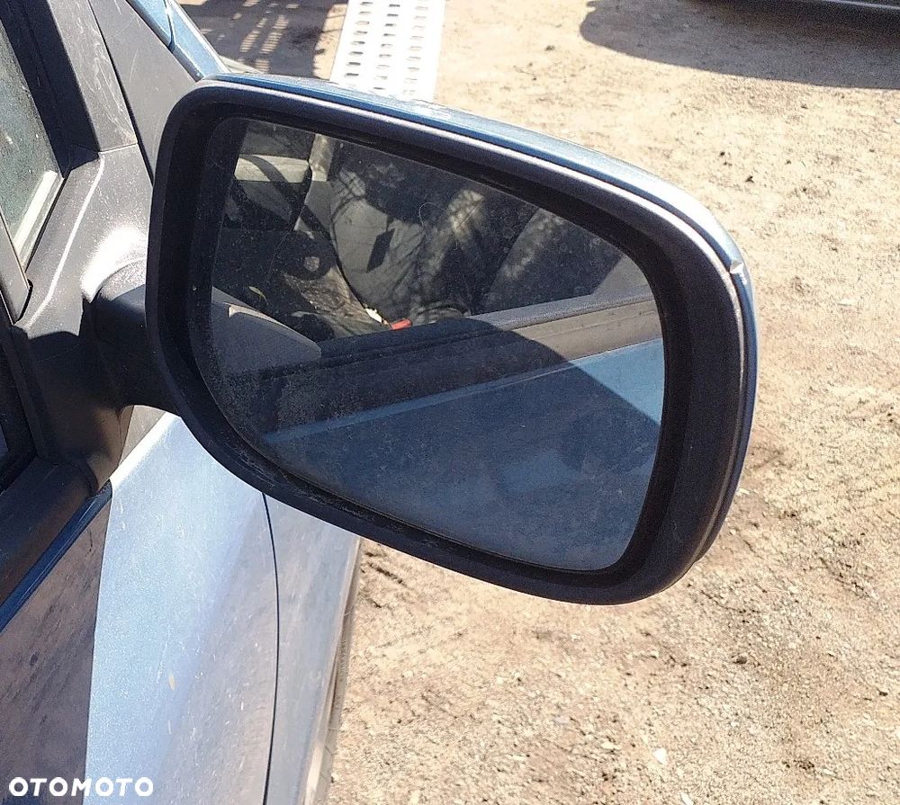 Na części Toyota Yaris II 1.3 B VVTi 5-drzwi lak. 8T1 silnik 2SP72L skrzynia C551 maska klapa zderzak błotnik fotel kanapa koła zimowe felgi stalowe zawieszenie - 9