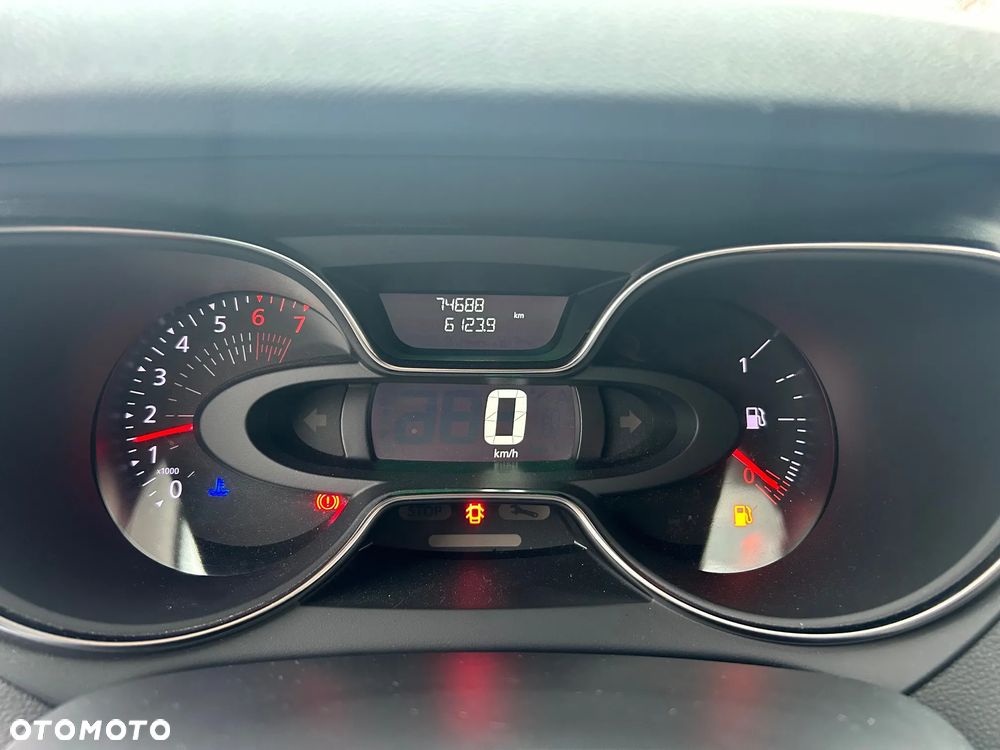 Renault Captur - 12