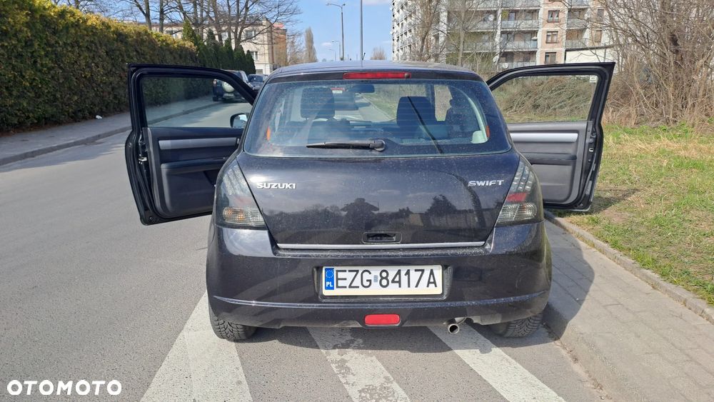 Suzuki Swift 1.3 Classic - 8
