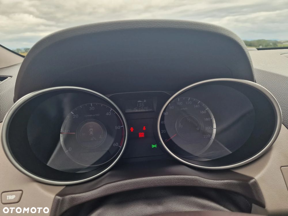 Hyundai ix35 2.0 CRDi Classic 2WD - 19