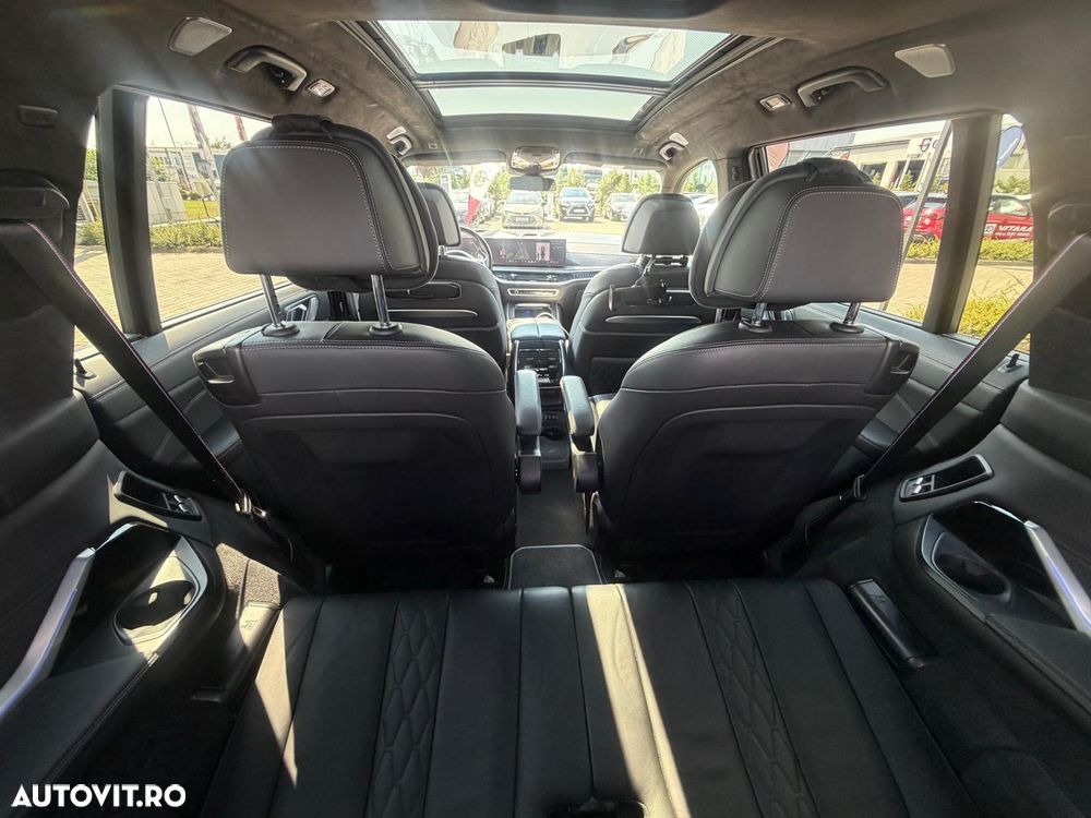 BMW X7 - 28