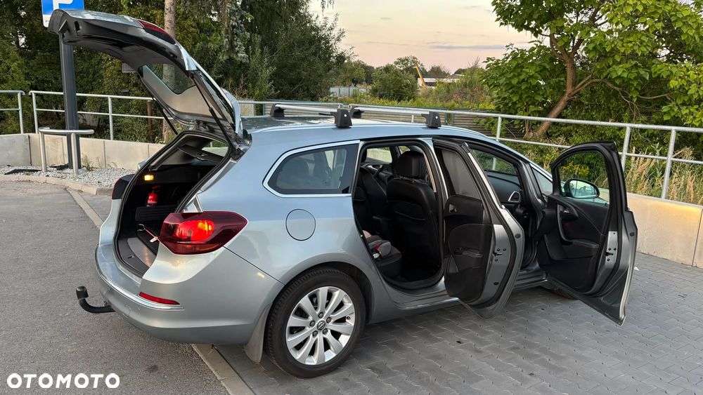 Opel Astra 1.6 CDTI Cosmo - 14