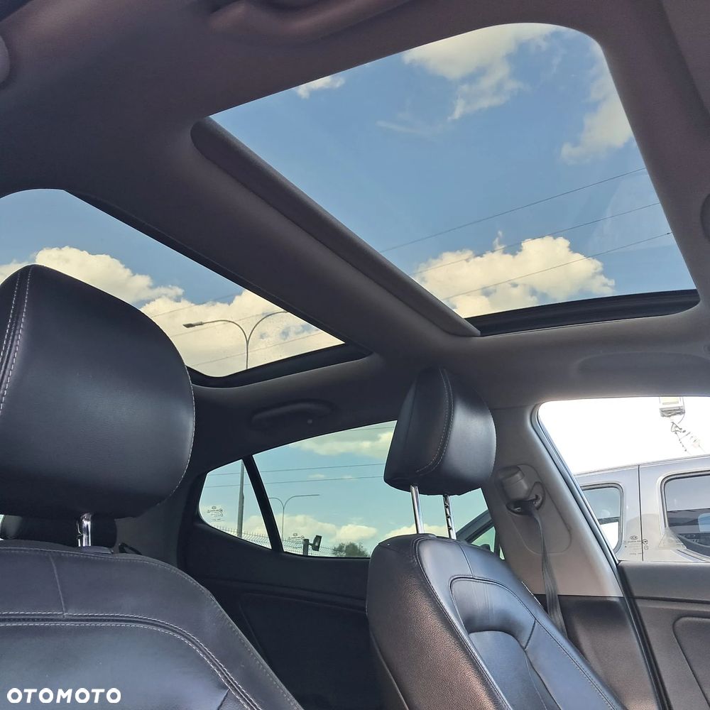 Kia Optima 1.7 CRDi XL - 10