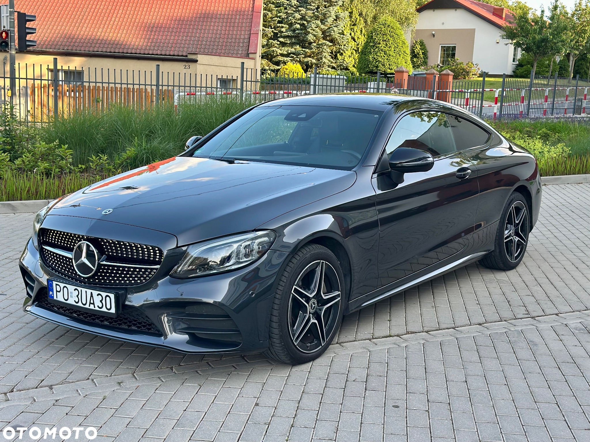 Mercedes-Benz Klasa C 300 d Coupe 9G-TRONIC AMG Line - 2