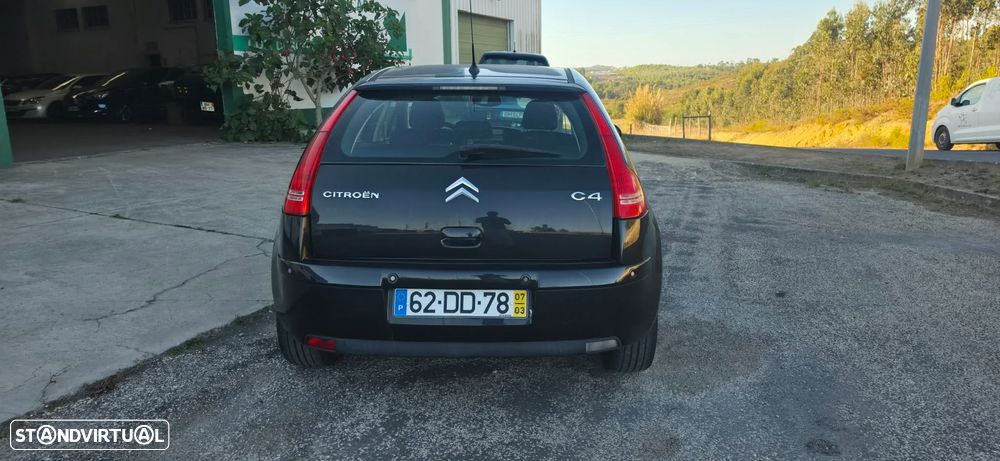 Citroën C4 1.4 16V SX - 13