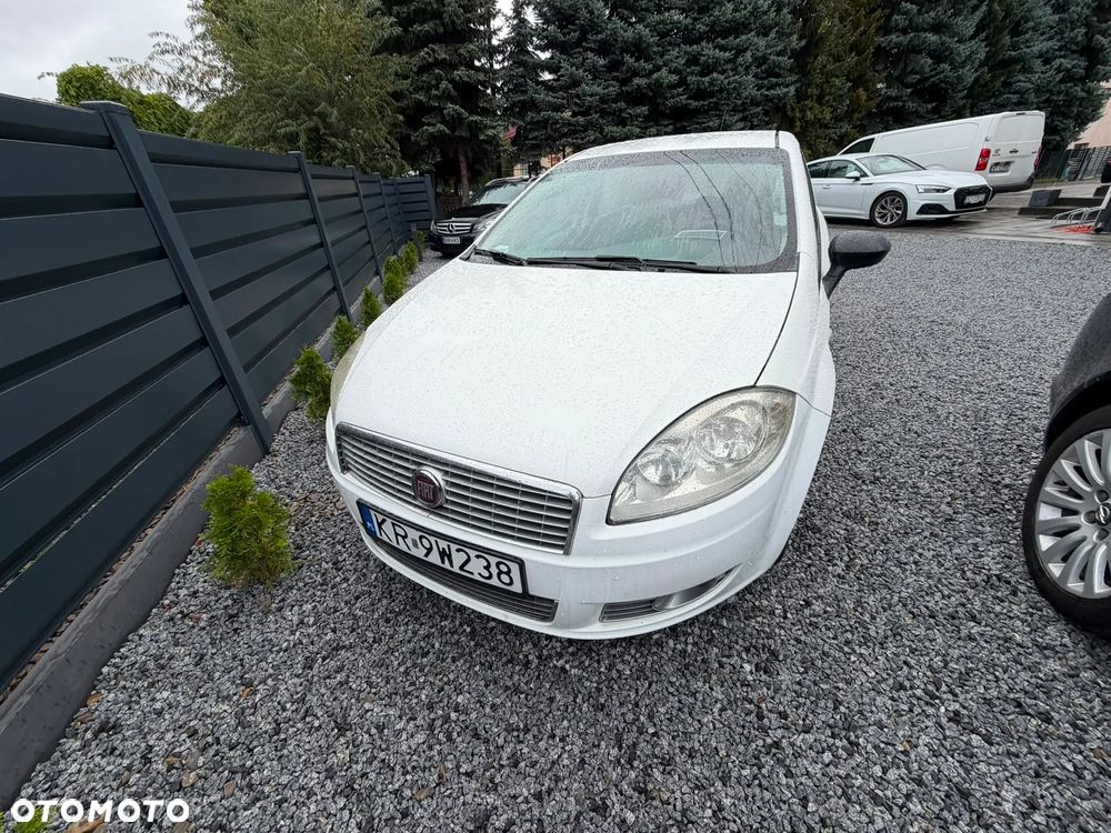 Fiat Linea 2011 photo 4