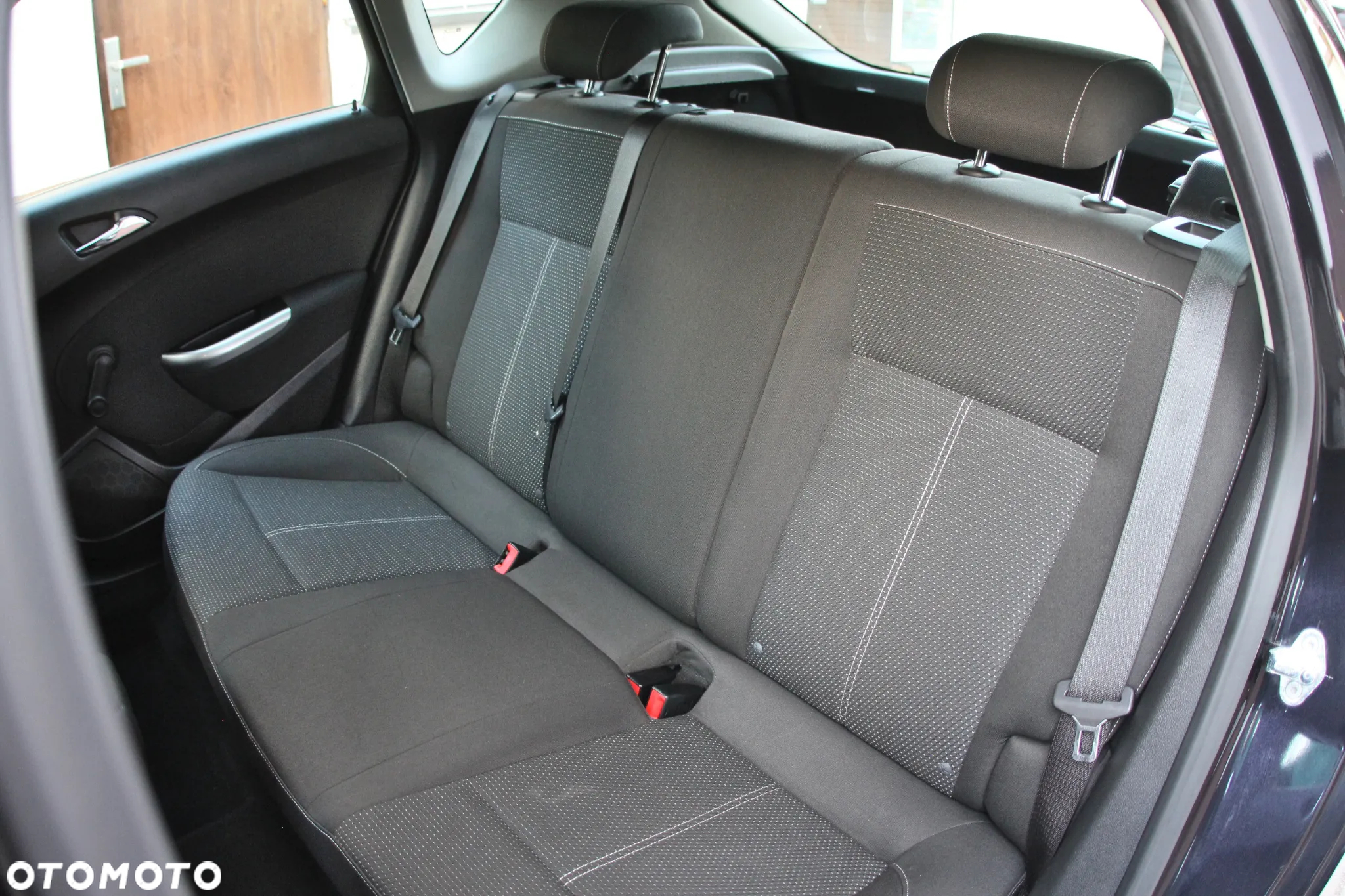 Opel Astra - 33