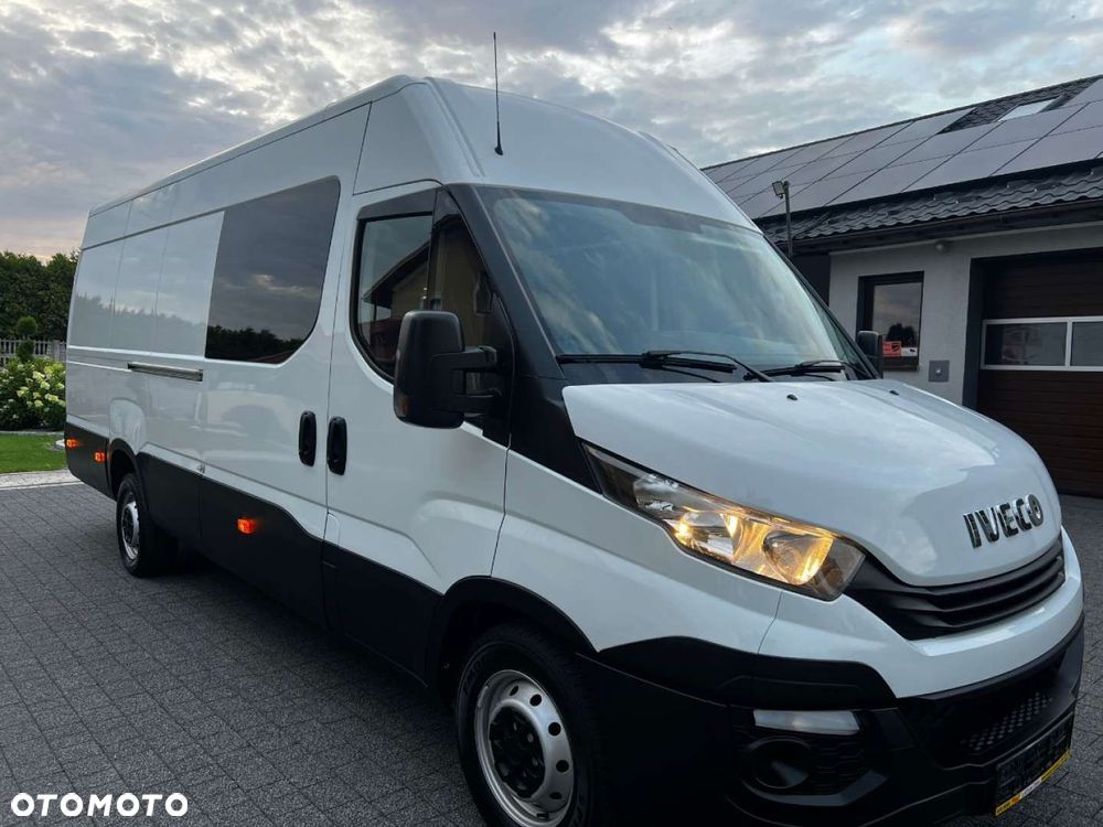 Iveco Daily Max 7 -osobowe - 23