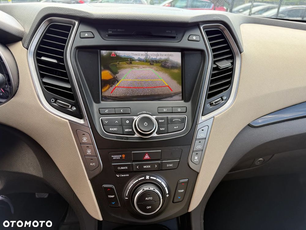 Hyundai Santa Fe - 36