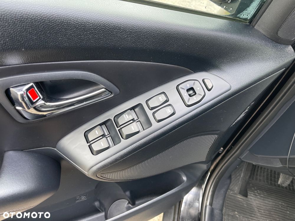 Hyundai ix35 2.0 CRDi 4WD Premium - 17