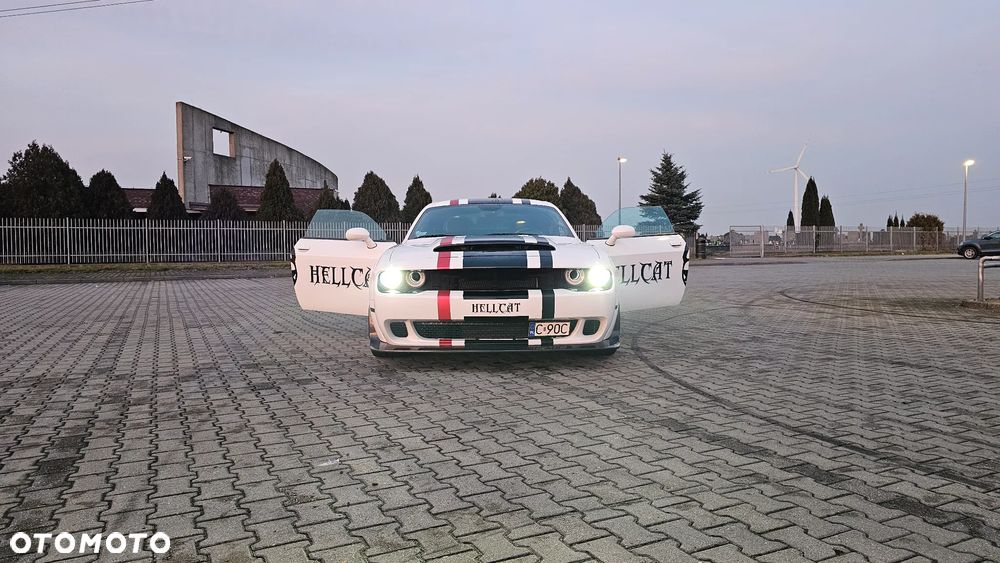 Dodge Challenger 6.2 Hellcat Widebody - 10