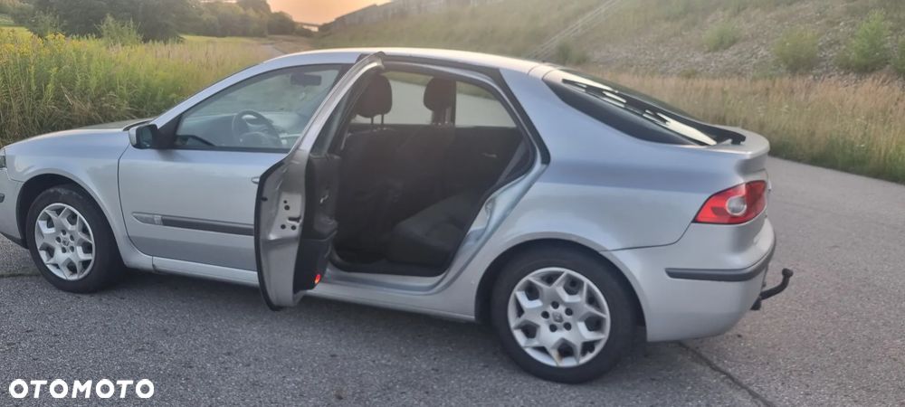Renault Laguna 2.0 16V Authentique - 9