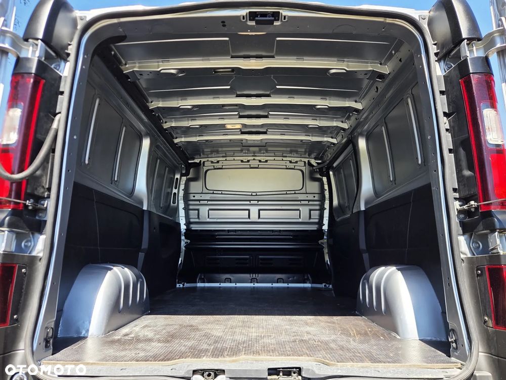 Renault TRAFIC - 10