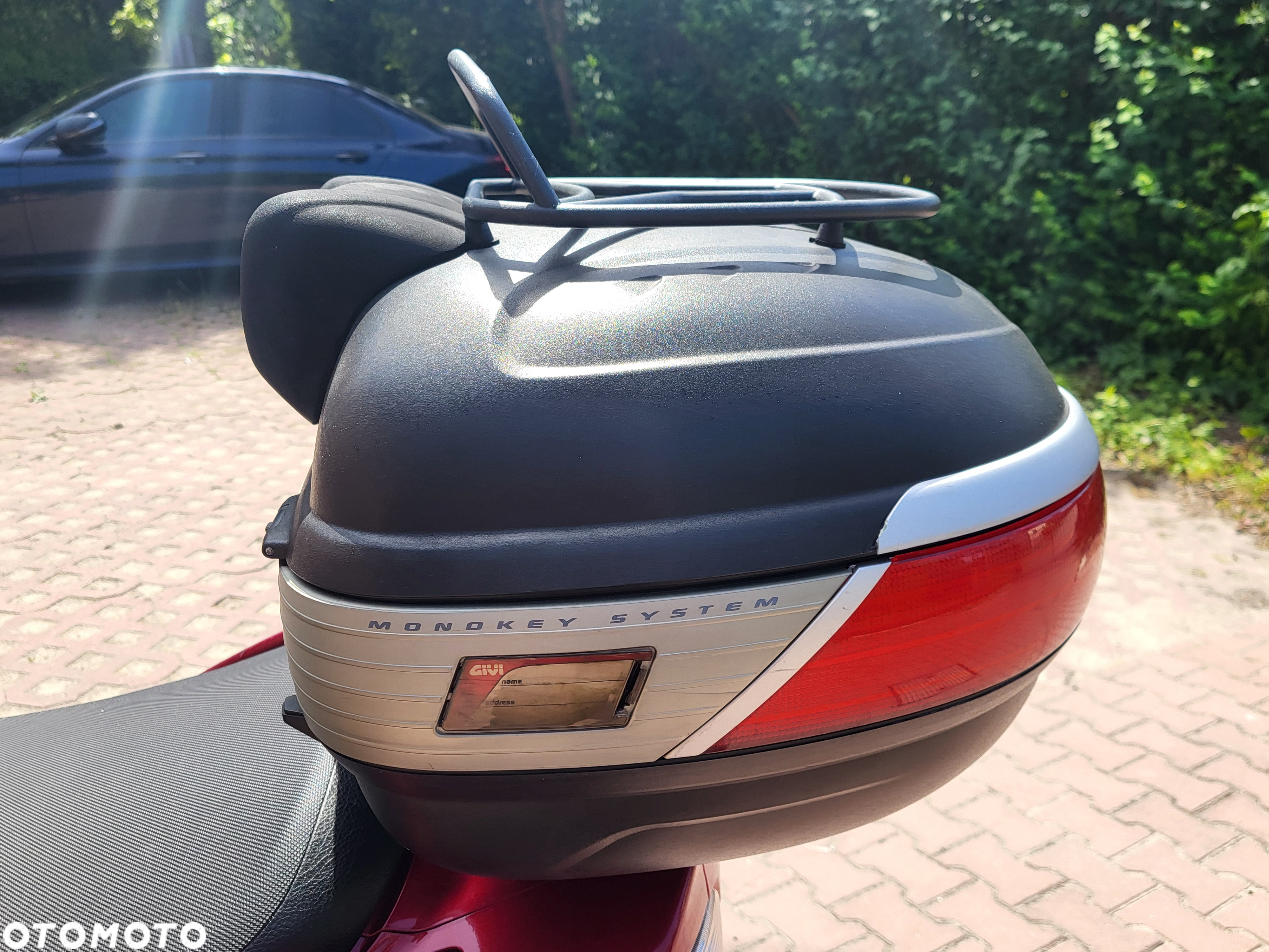 Suzuki Burgman - 9